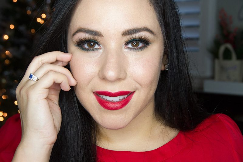 Christmas Makeup - Green liner and red lips