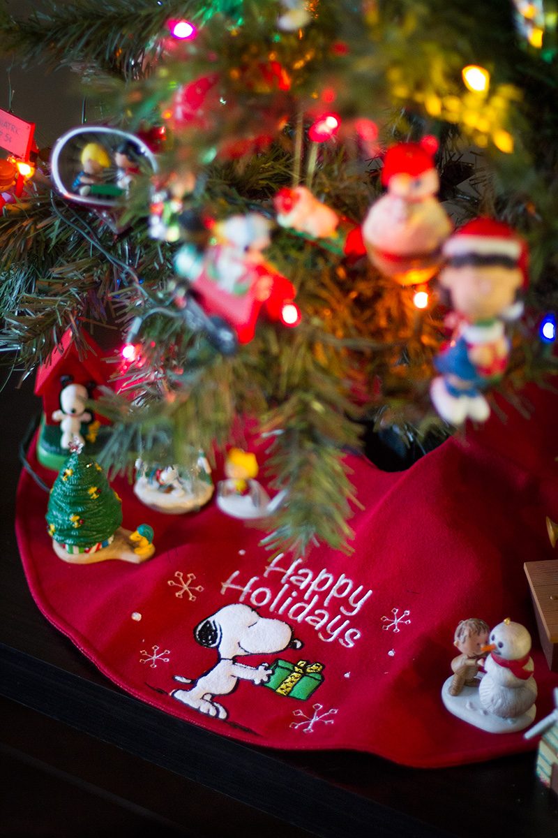 Snoopy Christmas Tree skirt