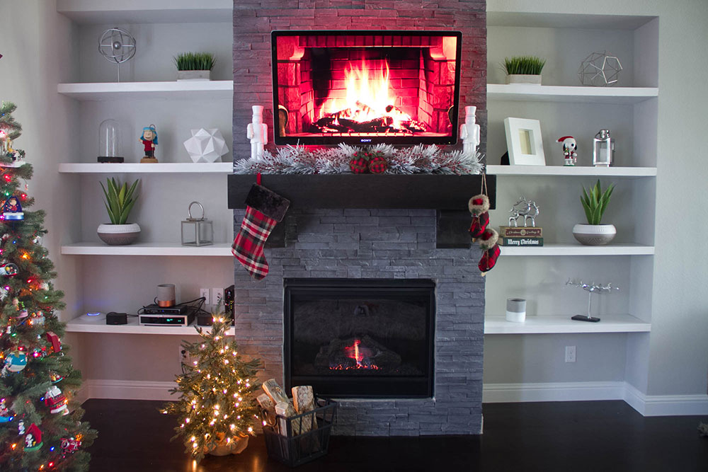 Christmas Fireplace Decor